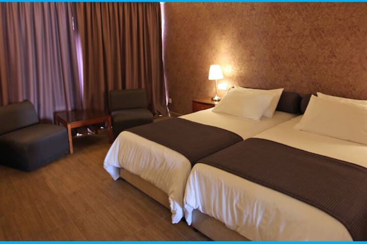 Room 10 of 86
