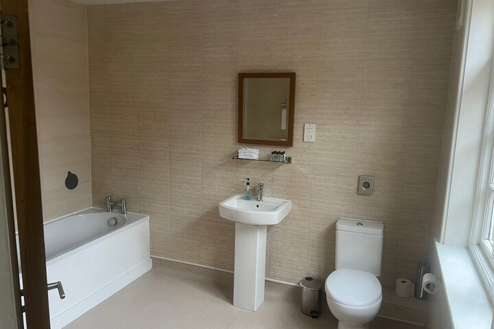 Room 35 of 42