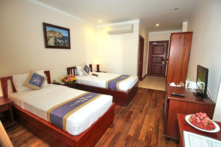 Room 25 of 91