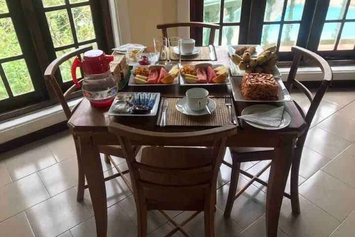 Breakfast/Coffee Service 18 of 23