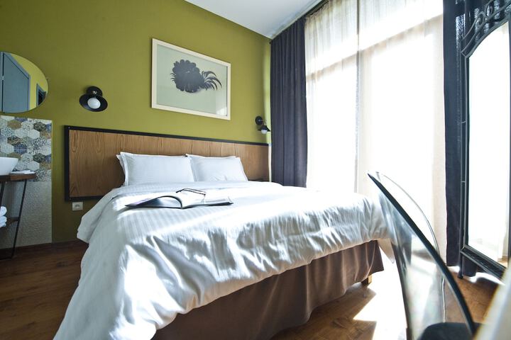 Room 15 of 52