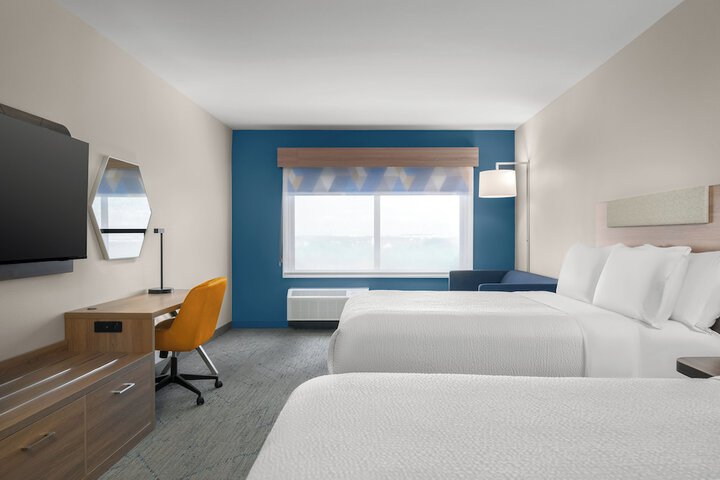 Room 17 of 77
