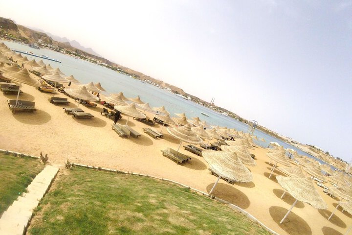 Beach 26 of 47