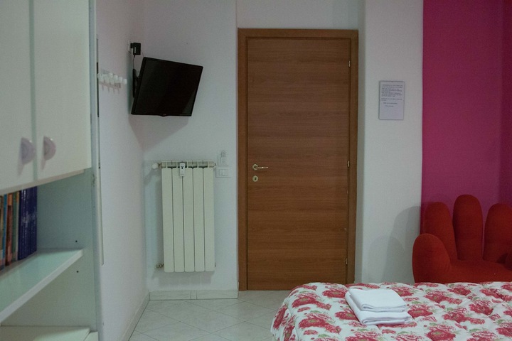 Room 17 of 68