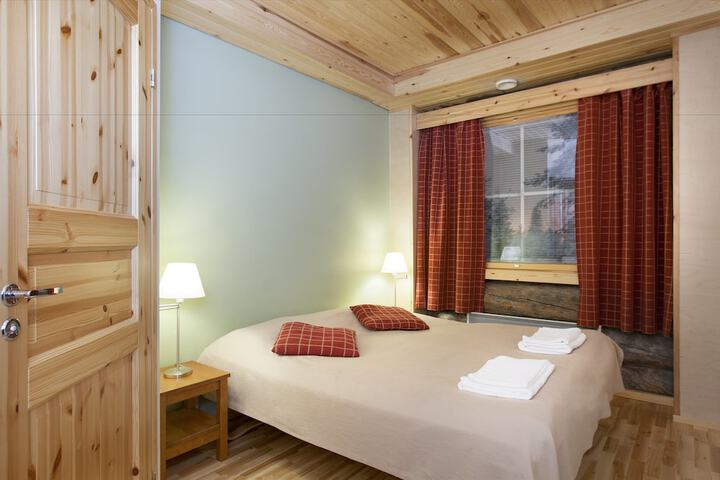 Room 16 of 115