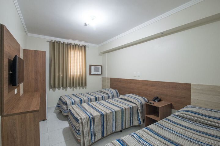 Room 12 of 27