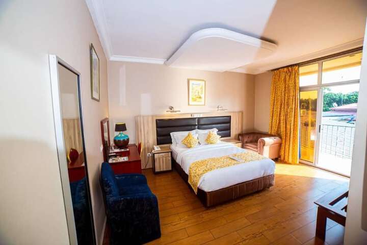 Room 8 of 47