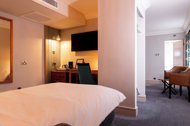 Room 41 of 94