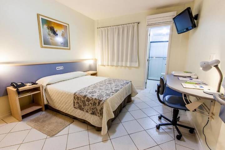 Room 3 of 36
