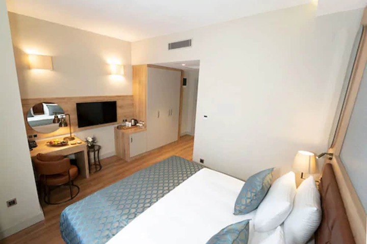 Room 26 of 110