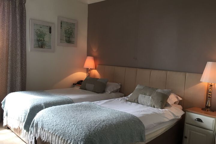 Room 6 of 45