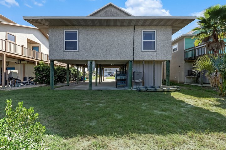 Property Grounds 35 of 40