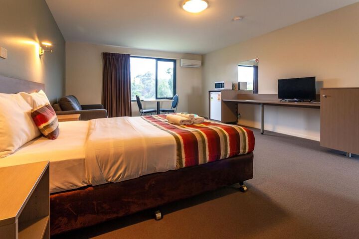 Room 15 of 37