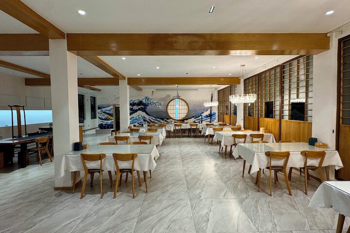 Dining 67 of 126