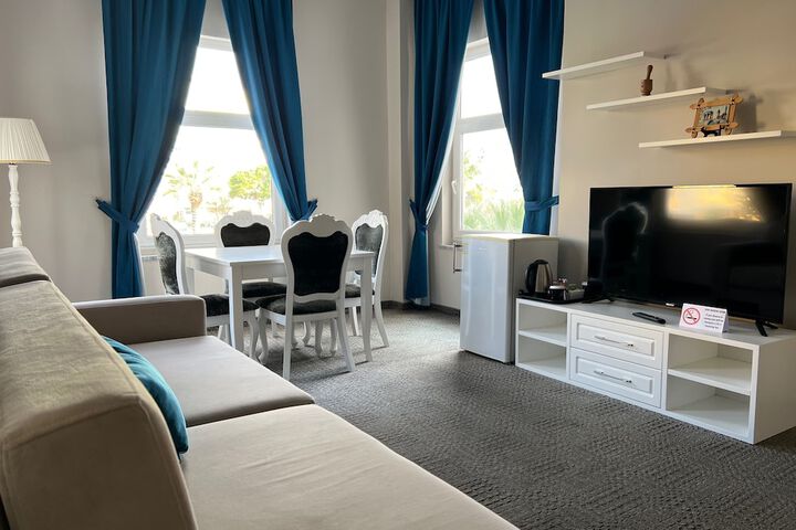 Room 46 of 164
