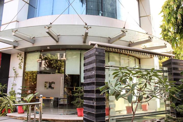 Exterior of Hotel Dev Corporate