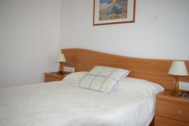 Room 8 of 32