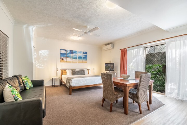 Room 32 of 52