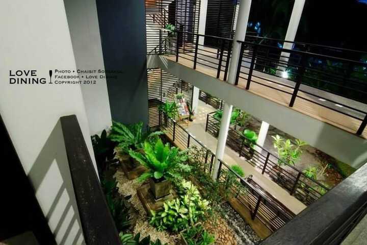 Terrace/Patio 26 of 28