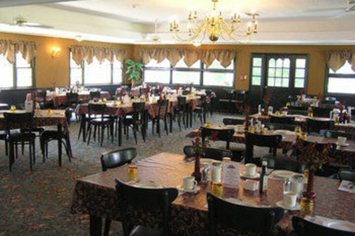 Dining 5 of 5