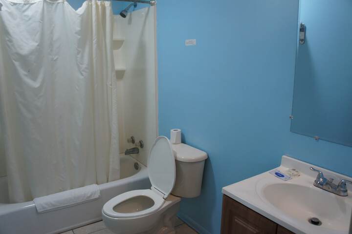 2 Double Beds Ground Floor (7 of 12)