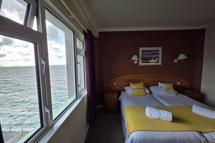 Room 8 of 47