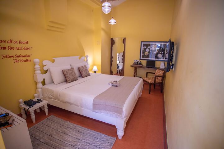 Room 13 of 70