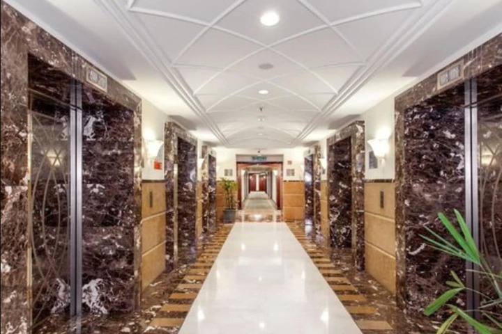 Ballroom/Hall 74 of 87