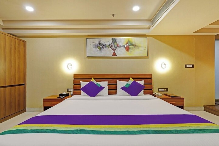 Room 3 of 39