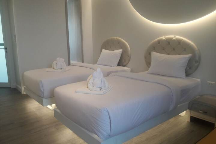 Room 19 of 56