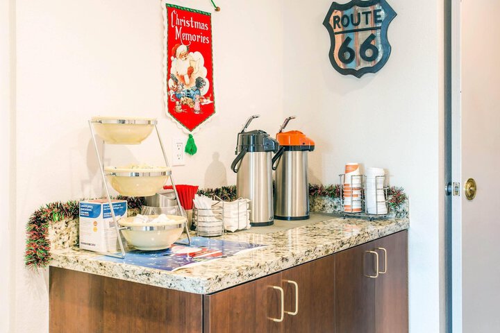 Breakfast/Coffee Service 46 of 54