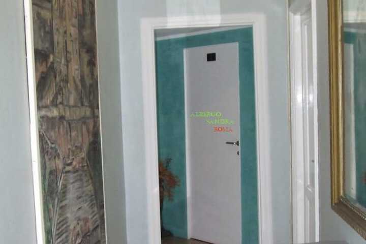 Ballroom/Hall 20 of 24