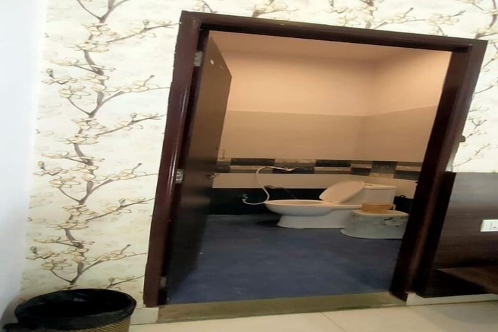 Room 10 of 29