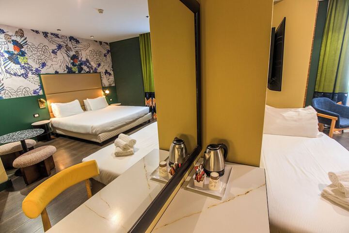 Room 60 of 136