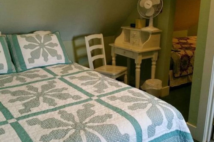 Room 17 of 26