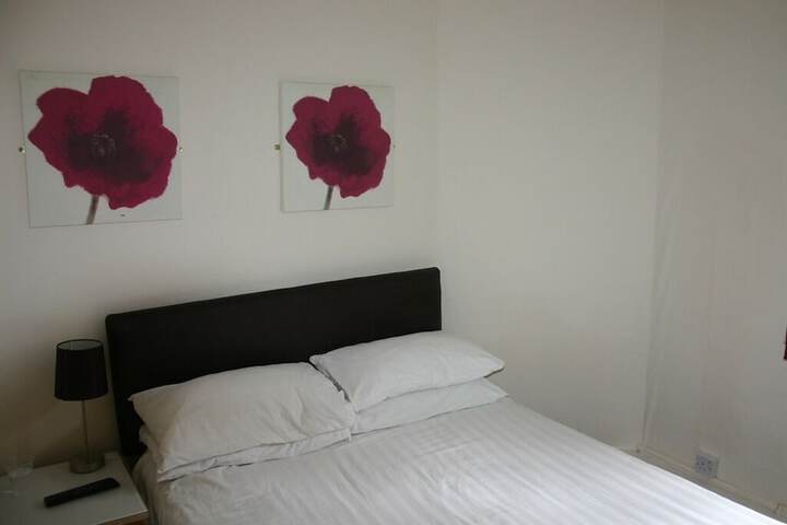 Room 2 of 21