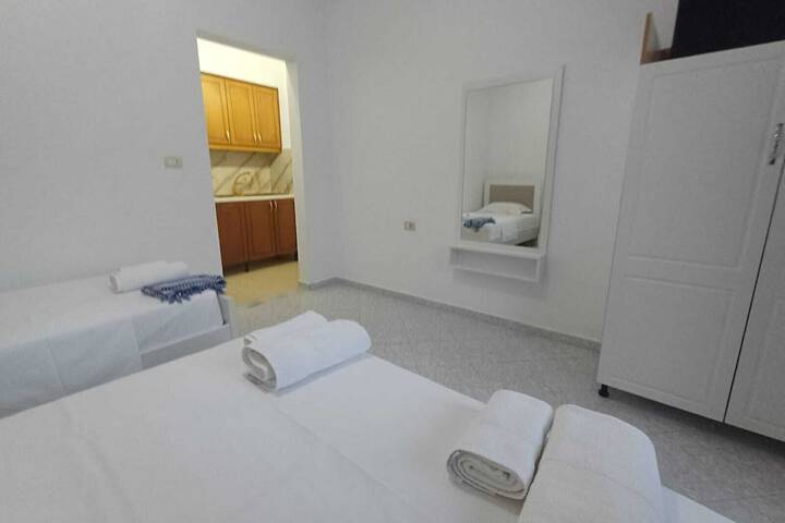 Room 37 of 65