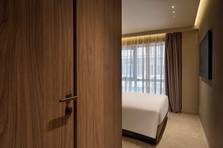 Room 7 of 23