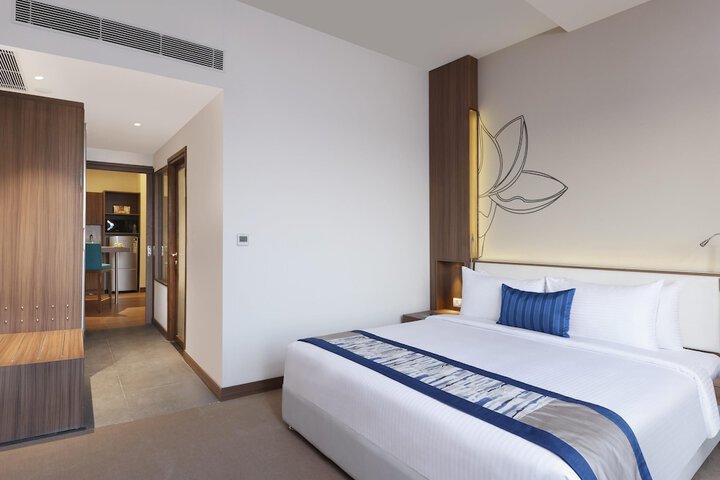 Room 7 of 50