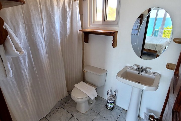 Room 196 of 266