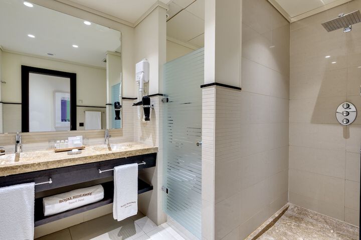 Clean Restrooms