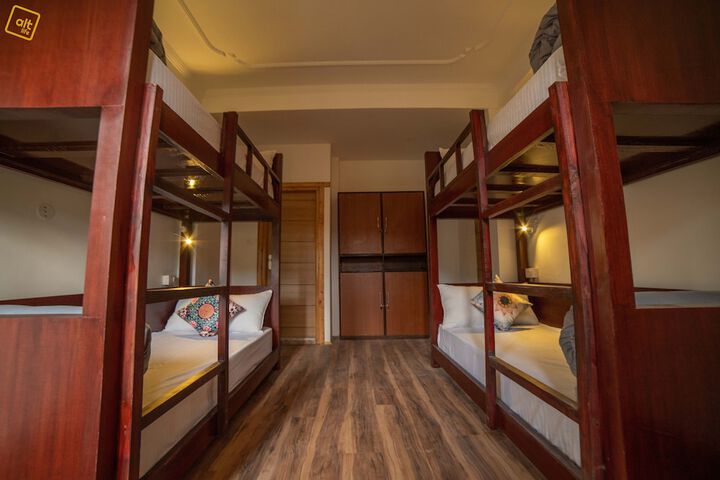 Room 22 of 80