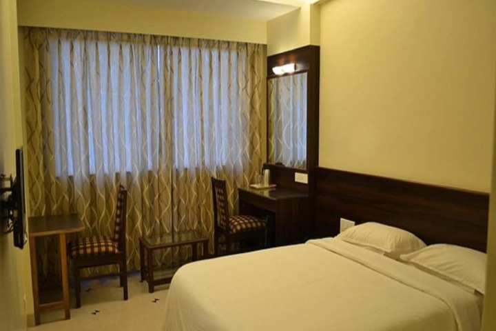 Room 11 of 35