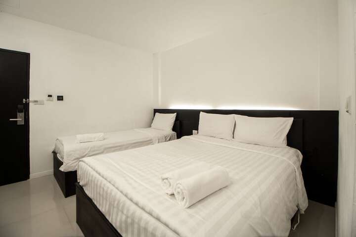 Room 7 of 44