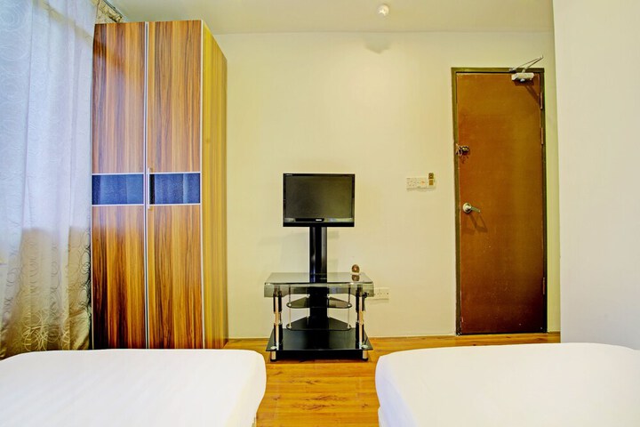 Room 21 of 27