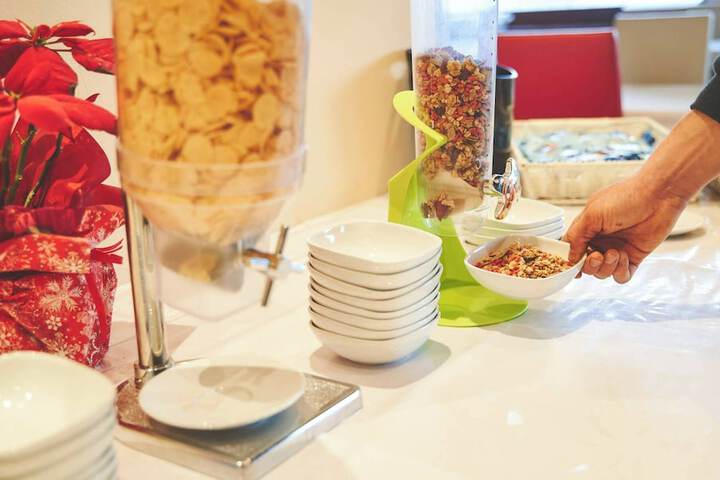 Breakfast/Coffee Service 22 of 26