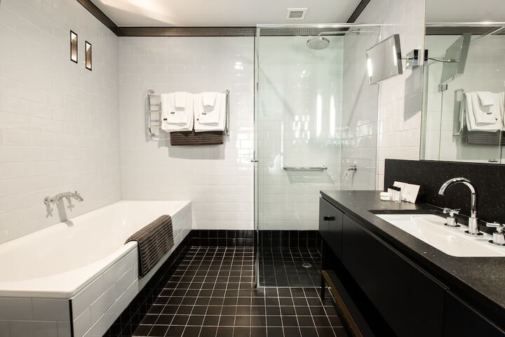 Clean Restrooms