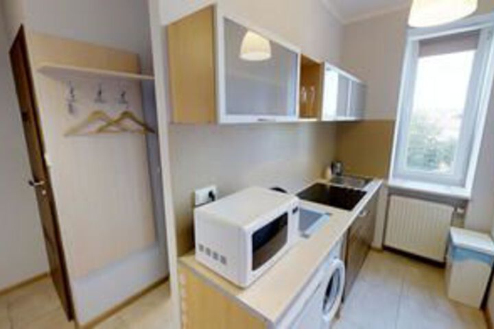 Room 15 of 16