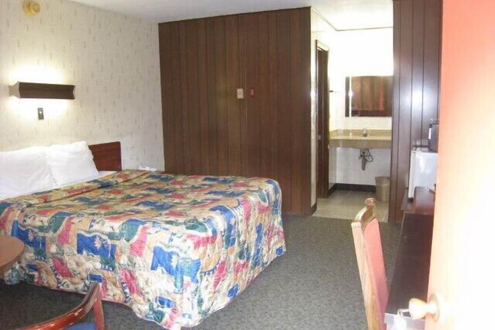 Room 14 of 43