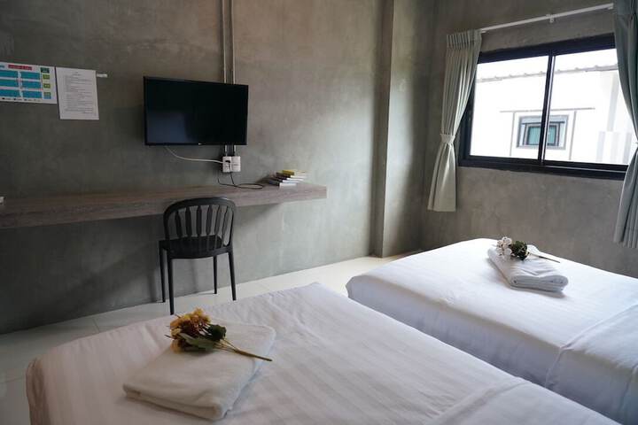 Room 21 of 62